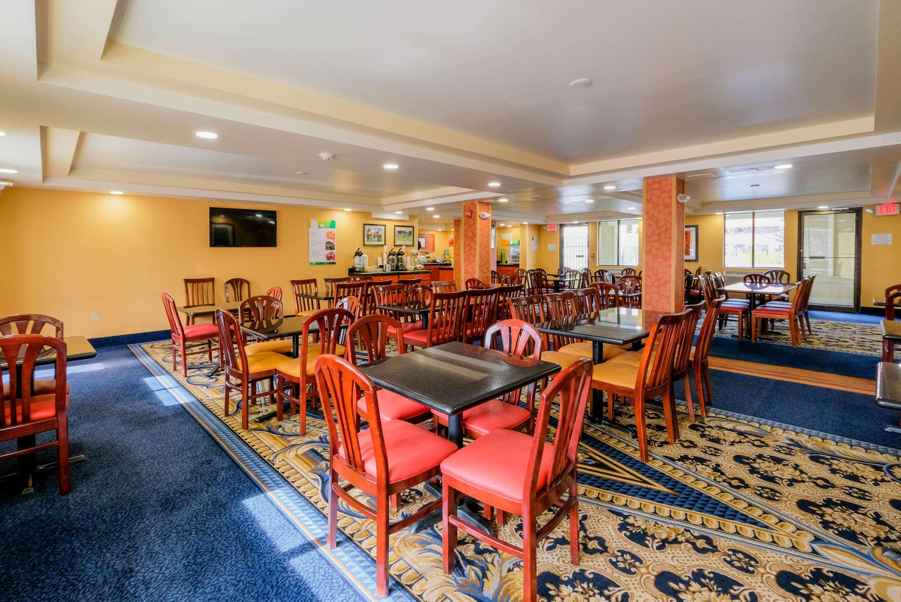 Quality Inn & Suites לקסינגטון מראה חיצוני תמונה